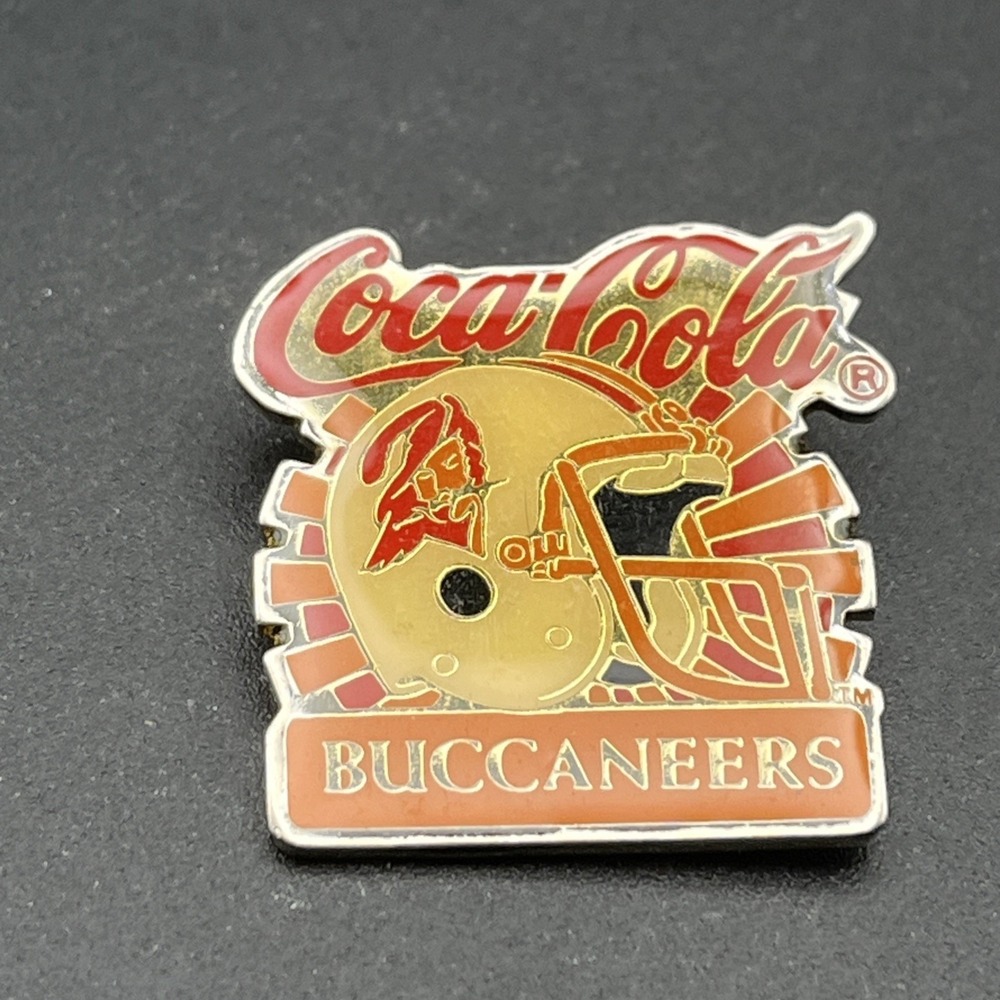 Vintage Coca-Cola‎ Coke Tampa Bay Buccaneers Helmet NFL Football Lapel Hat Pin